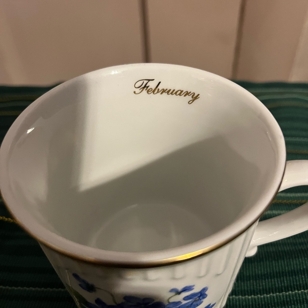 February coffee cup - Picture 3 of 5